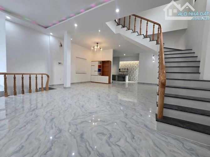 Bán Nhà 1 Trệt 1 Lầu Hẻm Oto Lê Lợi 120M2 (7x12) - Giá: 5.6Tỷ