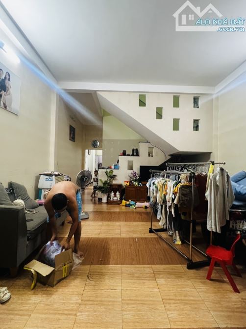 Bán nhà P.Trường Thọ 110m2(5×22) 3 tầng oto thông nhỉn 7 tỷ ngay Chung cư Avata Hưng Thịnh