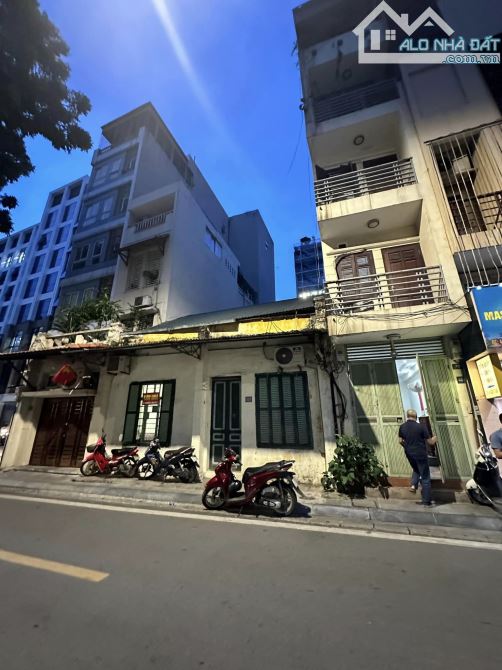 Bán nhà Tân Mai, 68m2 x 7 tầng thang máy, ô tô tránh kinh doanh, ngõ thông, gía 15.5 tỷ