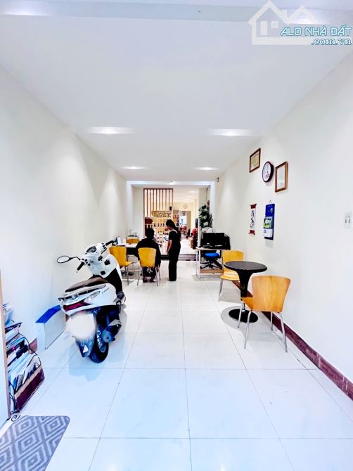 Mặt tiền Xe hơi Bùi Minh Trực Nở hậu 4x28 đúc 4 tầng chỉ 8 tỷ 9 - 1