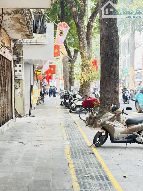 Cần Bán Gấp! Hạ Chào 3 Tỷ, MP Lò Đúc 66M2 MT 5M Vỉa Hè Đá Bóng Bán Đất Tặng Nhà Giá 48 Tỷ - 1