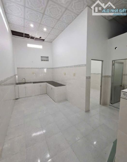 Cần Tiền Cho Con đi Học Bán căn nhà ở Tân Phú trung Củ Chi 136m2 Sổ hồng riêng 650triệu ba - 1