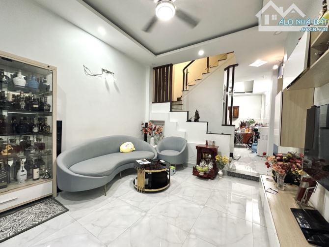 Bán nhà Phan xích Long Phú nhuận - 42m2 - 4 tầng - 7,89 tỷ - 1