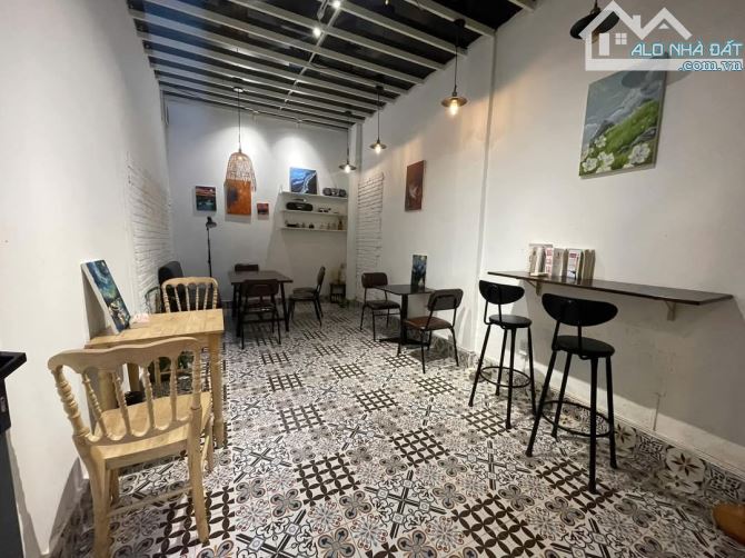 Cần sang quán Cafe Nam Kì Khởi Nghĩa, P.6, Q.3, 6x12m, 120tr - 1