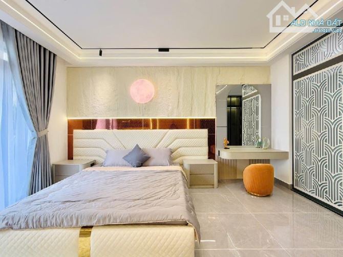 80M2,GARA XE HƠI☘️BÁN NHÀ 6 TẦNG,PHẠM VĂN BẠCH, P12 GÒ VẤP,15.X TỶ - 12