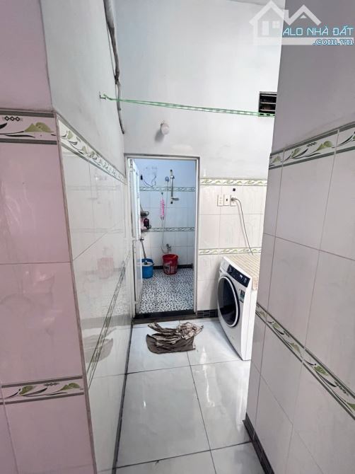 Nhà 2 lầu hẻm 7m đường Bùi Văn Ngữ, DT: 6x13m Giá chỉ: 5 tỷ - 2