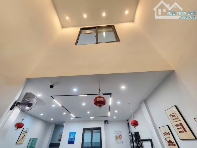 🏠 Bán nhà Sư Vạn Hạnh 🛏️ 12 phòng, 12 WC, full nội thất thu nhập ổn định 70 triệu/tháng - 2