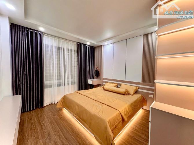 Nhà Đẹp Cầu Giấy 33m2 Nhỉnh 6 tỷ. - 2