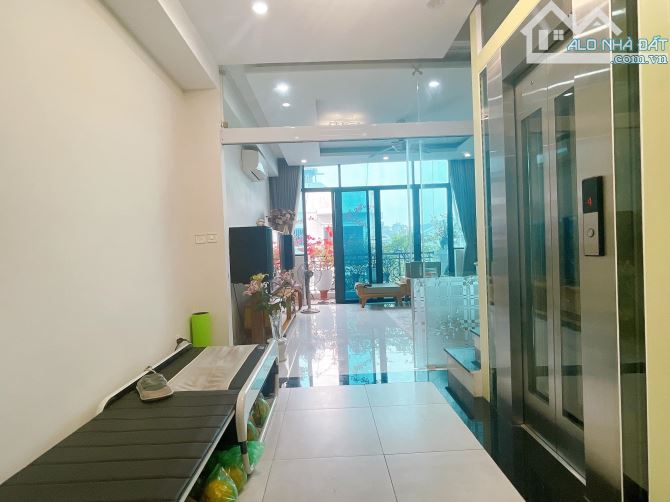 Phân lô Đại Kim, Vỉa Hè, 2 Thoáng, Ôtô Tránh, Nội Thất Xịn 72m2, 5 tầngTM 4.8mt, Giá 24tỷ - 2