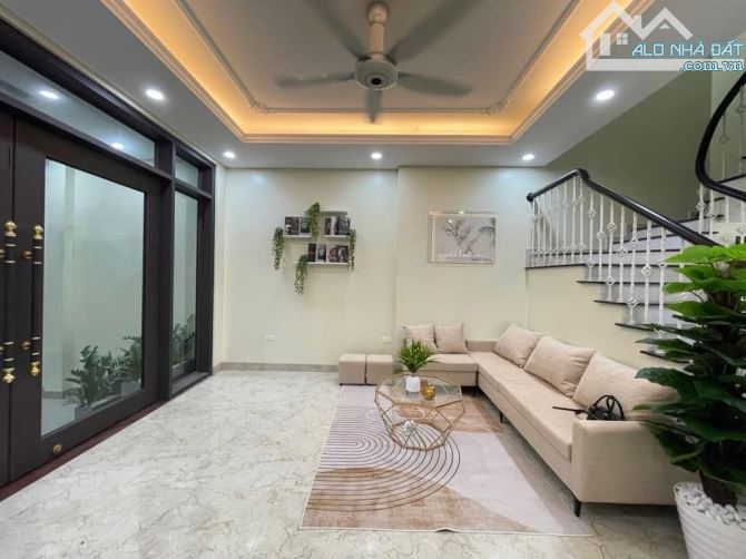 BÁN NHÀ LÂM DU. 50M2 * 5 TẦNG * 9,5 TỶ. FULL NỘI THẤT, NGÕ THÔNG. - 2