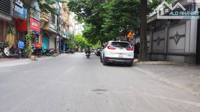 Nhỉnh 17 tỷ Nhà Thiên Hiền, ô tô, thông, kinh doanh, dân xây, 60m² * 4 tầng * MT 4.2m - 2