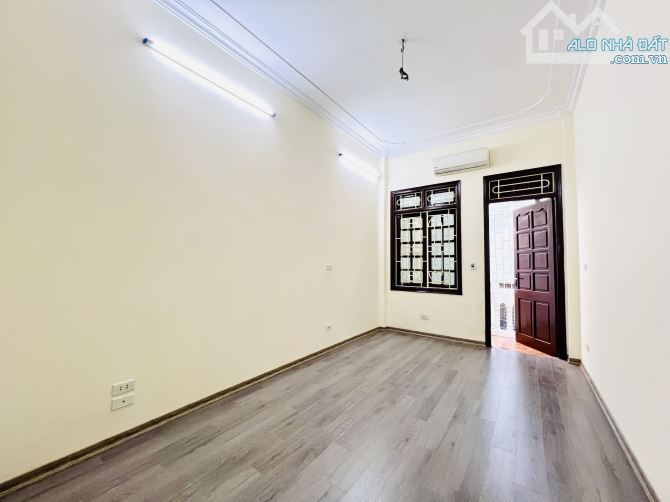 Lô góc 32m 4 tầng mặt ngõ rộng phố Lĩnh Nam hơn 3 tỷ - 3
