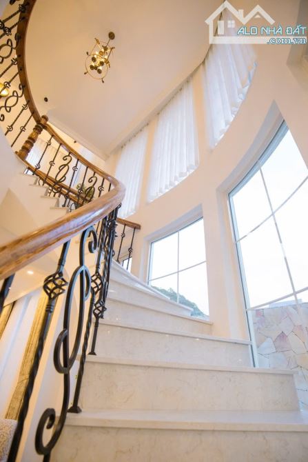 Bán biệt phủ phong cách Neoclassic kết hợp Farmhouse siêu đẹp cách ĐL 12km ngay trung tâm - 3
