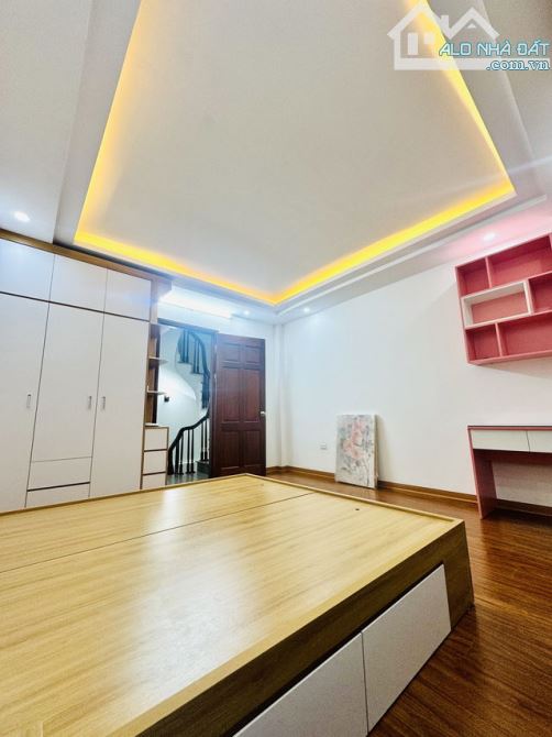 cần bán gấp 65m giá 11.5 tỷ khu PHÂN LÔ Ô TÔ VÀO NHÀ tại hoàng văn thái  thanh xuân. - 4