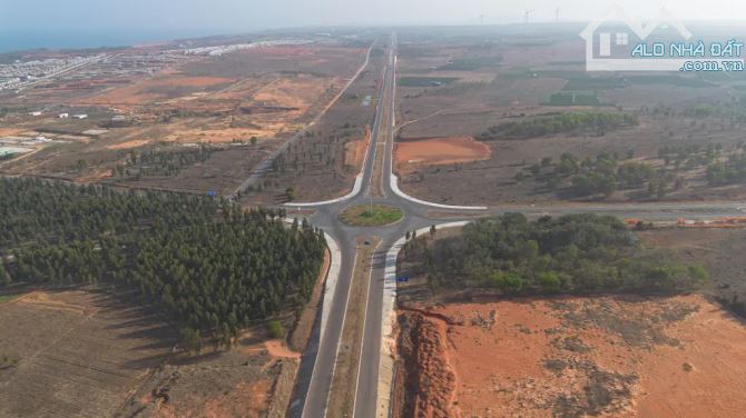 Bán 2HA đất xã Tiến Thành gần vòng xoay Hàm Kiệm - Tiến Thành giá đầu tư - 4