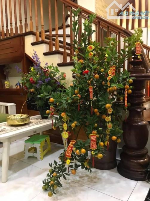 Bán nhà Ngô Thì Nhậm 55m x 4 tầng phân lô ô tô vào nhà, 2 mặt thoáng trước sau, chỉ hơn 9 - 4