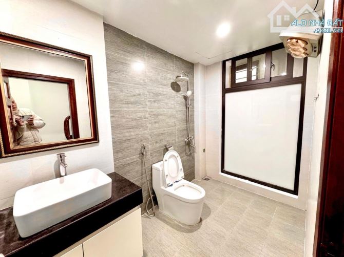 Nhà Đẹp Cầu Giấy 33m2 Nhỉnh 6 tỷ. - 4