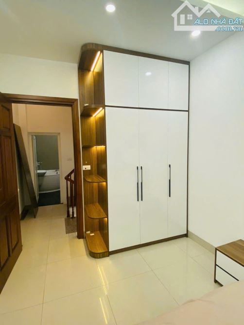 Bán nhà  mới Phố Văn Trì , Bắc Từ Liêm, 32m2, 5 tầng ,,ngõ nông, nhỉnh 4 tỷ - 5