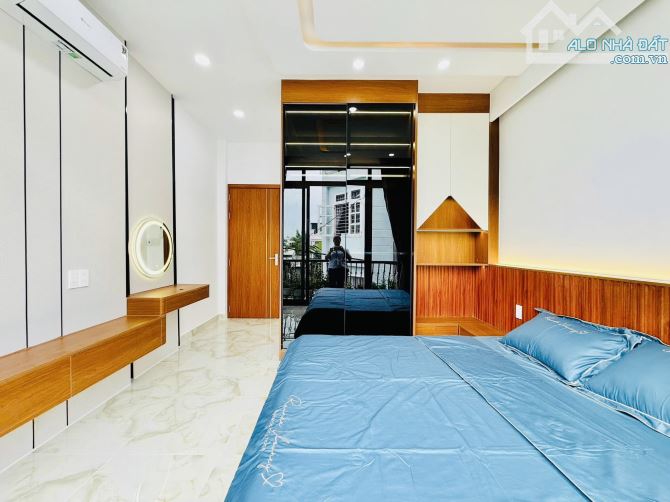 BÁN NHÀ GẦN EMART PHAN HUY ÍCH, HXH, 3PN, MỚI ĐÚC, 5 TỶ 2 nhỉnh - 5