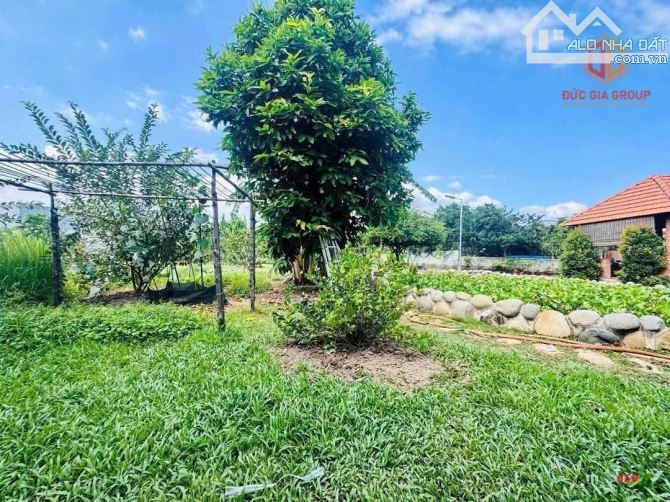 Cần bán khu nhà nghỉ dưỡng 1800m2 thuộc Xã Tân Bình, Huyện Vĩnh Cửu, Đồng Nai - 6