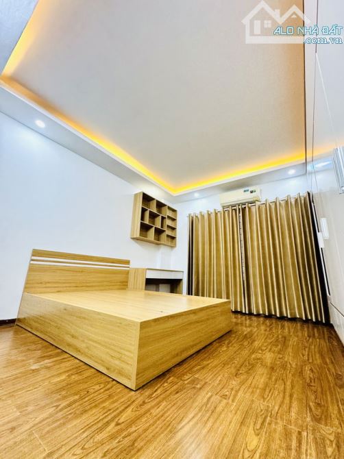 cần bán gấp 65m giá 11.5 tỷ khu PHÂN LÔ Ô TÔ VÀO NHÀ tại hoàng văn thái  thanh xuân. - 6