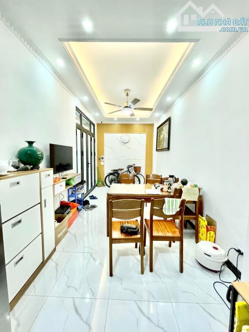 🆘🆘🆘  HỘ KHẨU HAI BÀ TRƯNG- 5M RA Ô TÔ TRÁNH, NHÀ ĐẸP, SỔ ĐẸP - 6