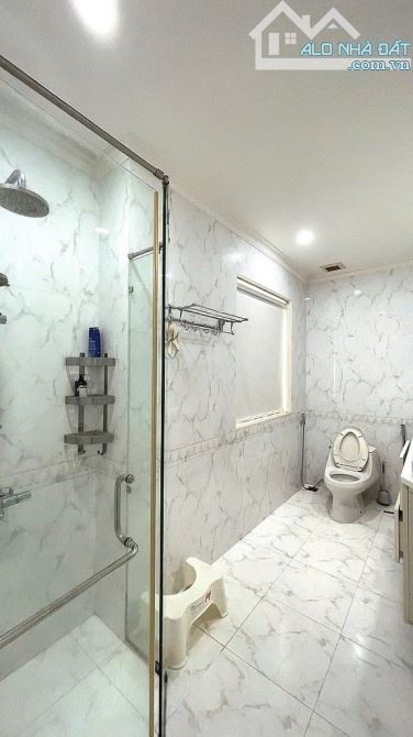 Bán Biệt THƯ . 6 TẦNG . PHAN VĂN TRị . GÒ VẤP . 9 x 20 . Chỉ 41 tỷ 5 - 7