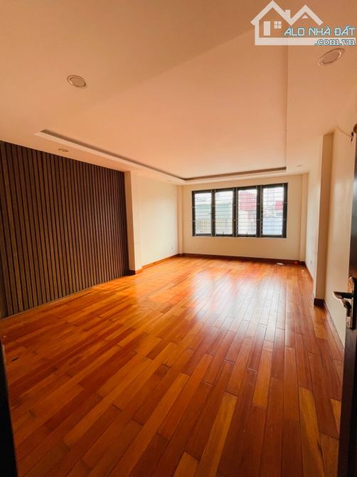 Bán nhà Tân Mai, 68m2 x 7 tầng thang máy, ô tô tránh kinh doanh, ngõ thông, gía 15.5 tỷ - 7