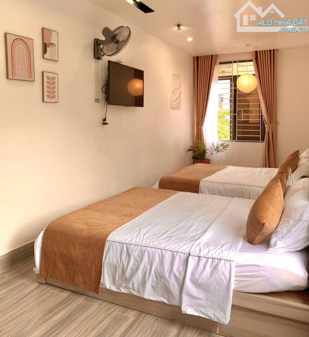 Homestay kiệt oto nguyễn công trứ, nhà 3 tầng , diện tích 80m2  Giá 7.x tỷ - 8