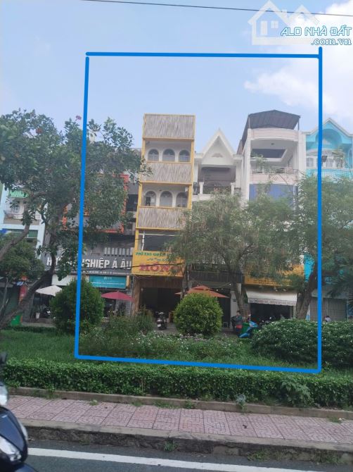 Bán Nhà Mặt Tiền Đường Phan Xích Long Quận Bình Thạnh.DT:4x20m.Giá 38.5 Tỷ