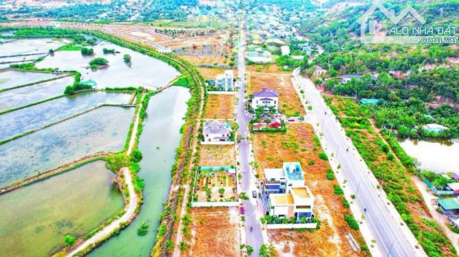 Bán đất biệt thự KĐT Ven Sông Tắc Hòn Một Nha Trang view sông giá 26tr/m2