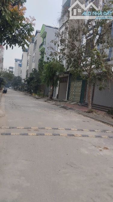 Bán đất Yên Nghĩa, gần bến xe Yên Nghĩa, đường vành đai 4, 50m2, mt 5m giá hơn 9 tỷ
