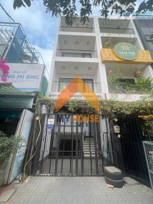 ĐỈNH NÓC - NHÀ PHỐ trống suốt 300M2 ngay Trần Lựu Q2  mới cứng làm này làm kia ạ ^^