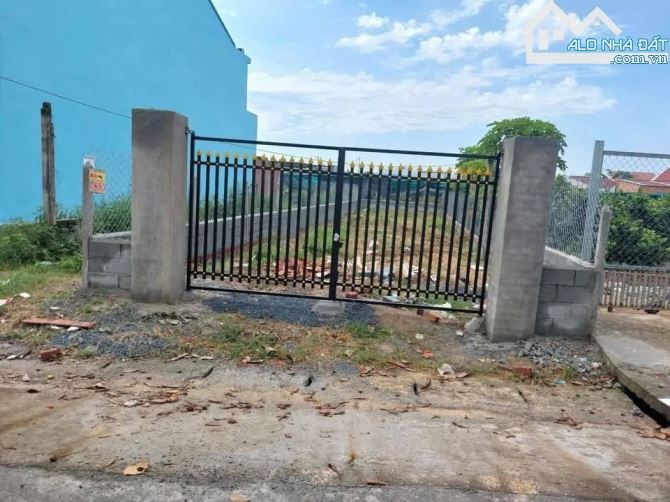 ĐẤT CHỢ BÀ ĐIỂM BÁN GẤP 1 TỶ 990 Sổ Hồng Riêng 104m2