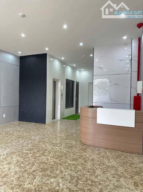 Bán Toà CHDV MT Khuê Mỹ Đông | 5 Tầng | 102m2 | 8 phòng | Dòng Tiền 60tr/tháng | Giá 1x tỷ