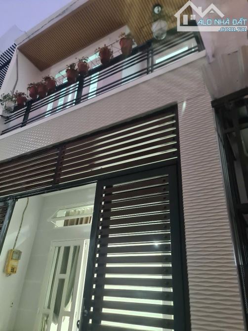 Siêu phẩm Gò Vấp, Lê Đức Thọ, HXH,4x11, 3 tầng, NHTL,nhỉnh 4 tỷ