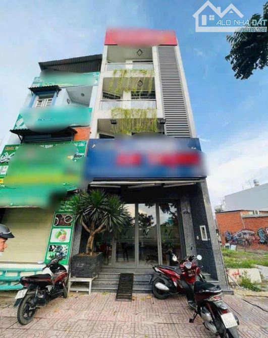 HÀNG HIẾM siêu phẩm 3 tầng 5x27 mặt tiền ngay Giga Mall Phạm Văn Đồng - Thủ Đức 19 tỷ