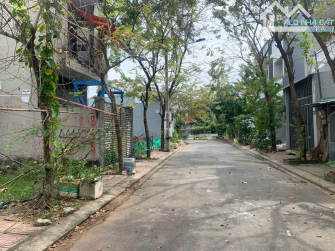 Đất Nguyễn xiển 50m2 sổ hồng riêng 1/ đường thông giá rẻ