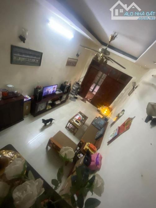 Bán nhà Ngọc Thụy, Dân Xây, Ngõ ô tô, 4 tầng, 60m2, sđ chính chủ. giá 7 tỷ hơn