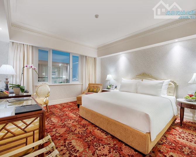 Bán khách sạn mặt phố Kim Mã, Ba Đình, 400m2, giá 295 tỷ, 10 tầng, cho thuê 1 tỷ/th