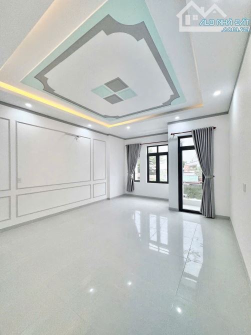 CHỦ GỞI BÁN NHÀ SANG TRỌNG 1TRỆT 2LẦU (CÓ HOÀN CÔNG) DT: 100M2 KDC NGAY CẦU MỚI HÓA AN - 11