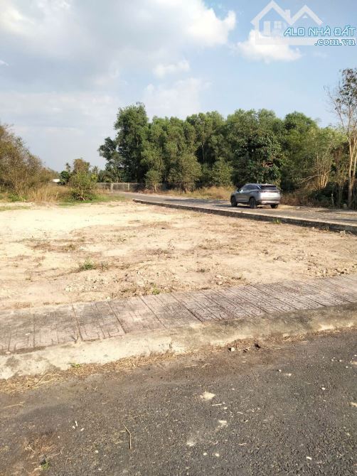 Bán lô góc 2 mặt tiền Lộc An Long Thành Đồng Nai 7*15, full Thổ cư chỉ 1.1 tỷ - 1