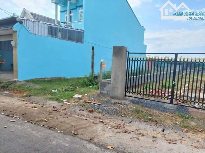 ĐẤT CHỢ BÀ ĐIỂM BÁN GẤP 1 TỶ 990 Sổ Hồng Riêng 104m2 - 1