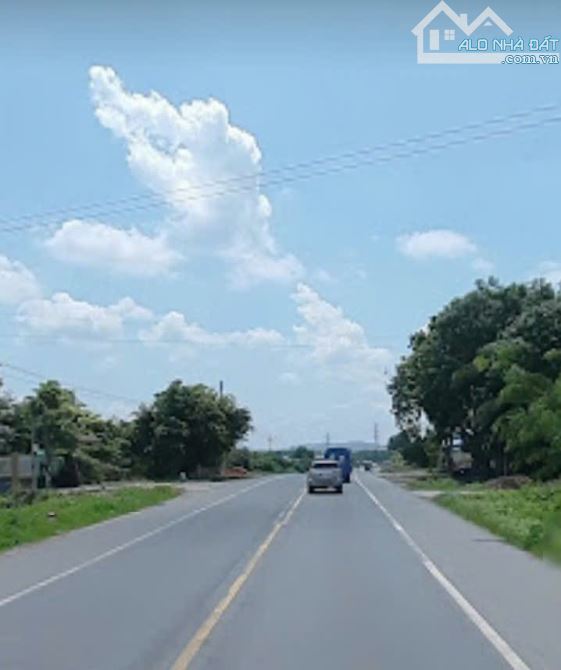 6.400m2 mặt tiền QL1A hơn 1000 thổ cư, cách nút giao cao tốc 6,5 km - 1