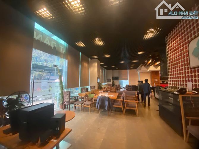 Cho thuê 600m2 Mặt Bằng Cafe,Nhà Hàng, Siêu Thị tại Mipec 229 Tây Sơn - 1