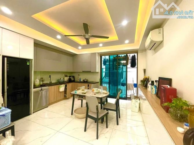 BÁN NHÀ HOÀNG NHƯ TIẾP. 60M2 * 5 TẦNG * 13,5 TỶ. Ô TÔ THÔNG, KINH DOANH. Ô CHỜ THANG MÁY. - 1