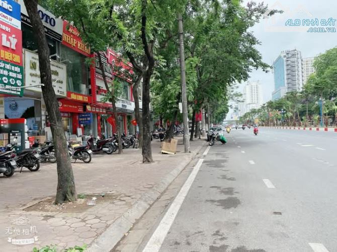 Bán nhà mặt phố Hoàng Quốc Việt 200m2, 7 tầng, siêu kinh doanh, chỉ 85 tỷ. - 2