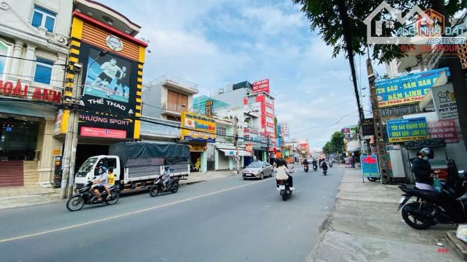 Bán Nhà Mặt Tiền Kinh Doanh Phạm Văn Thuận, P.Tam Hiệp , Biên Hoà 188,4m2 Giá 15Tỷ - 2