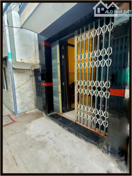 Nhà phố xinh 2.5 x 14m 1 trệt 1 lầu Hai Bà Trưng Quận 3 TP.HCM - 2