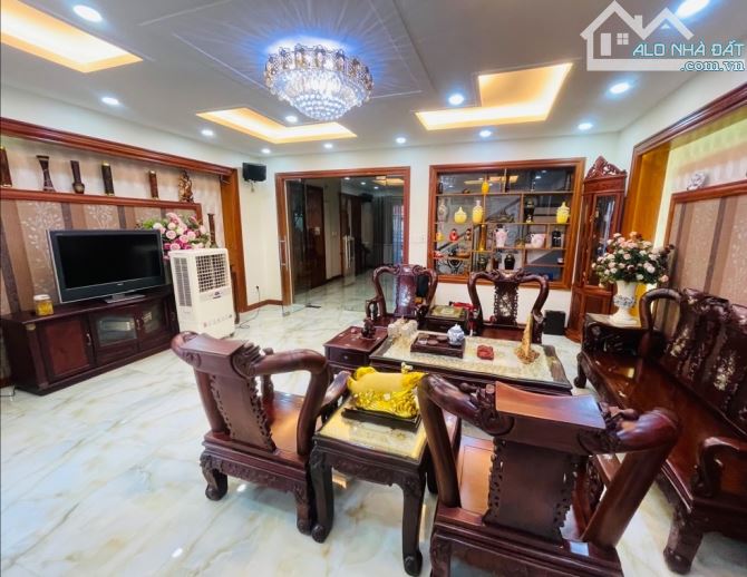 🏠Biệt thự đẹp Tân Phú-Hẻm 6M-Nguyễn Cửu Đàm-P.Tân Sơn Nhì-120m2-6,7x18-4tầng-4PN,6WC - 2